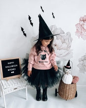 Load image into Gallery viewer, Basic Witch
