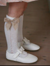 Load image into Gallery viewer, Elsa  socks - Off White

