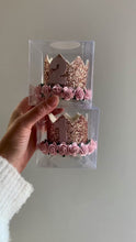 Load and play video in Gallery viewer, Birthday Rose Gold &amp; Pink Crown
