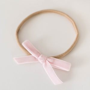 bow in light pink