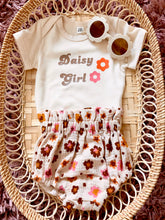 Load image into Gallery viewer, Daisy Girl
