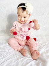 Load image into Gallery viewer, Personalised Pink XOXO Sweatshirt
