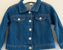 Load image into Gallery viewer, denim jacket front 
